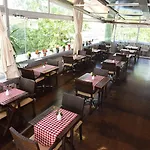 Marine House Boutique جزر الأمراء