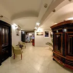 فندق Marine House Boutique 3*