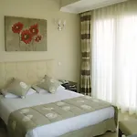 فندق Marine House Boutique 3*