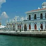 Marine House Boutique 3*