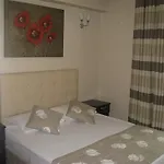 فندق Marine House Boutique