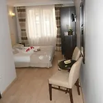 فندق Marine House Boutique 3*