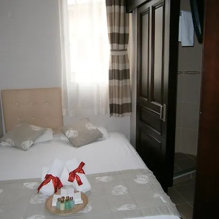 Marine House Boutique Отель Адалар