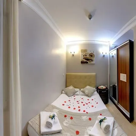Marine House Boutique Hotel Adalar