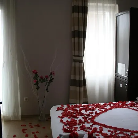 Marine House Boutique Hotell Adalar