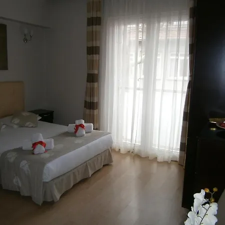 Marine House Boutique 3*