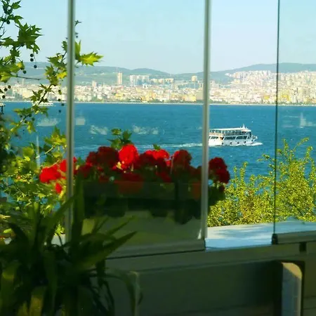 Marine House Boutique Hotell 3*